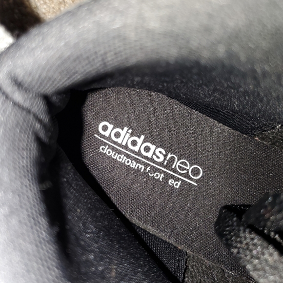 Shoes - Picture 5 of 9